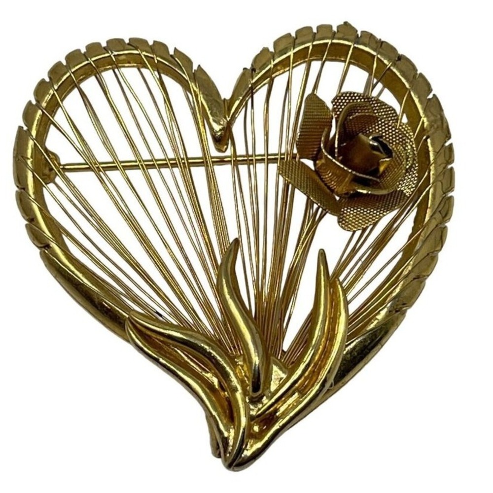 Vintage Brooks Brooch Heart and Flower Gold Tone Open Wire Workā Pin